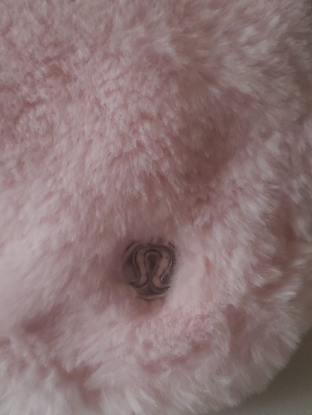 NWOT Lululemon Everywhere Plush Fleece Strawberry Milkshake Beltbag - Picture 9 of 11